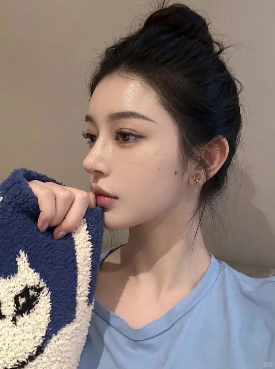 权威侧脸具象化了🧚🏻‍♀️ 2